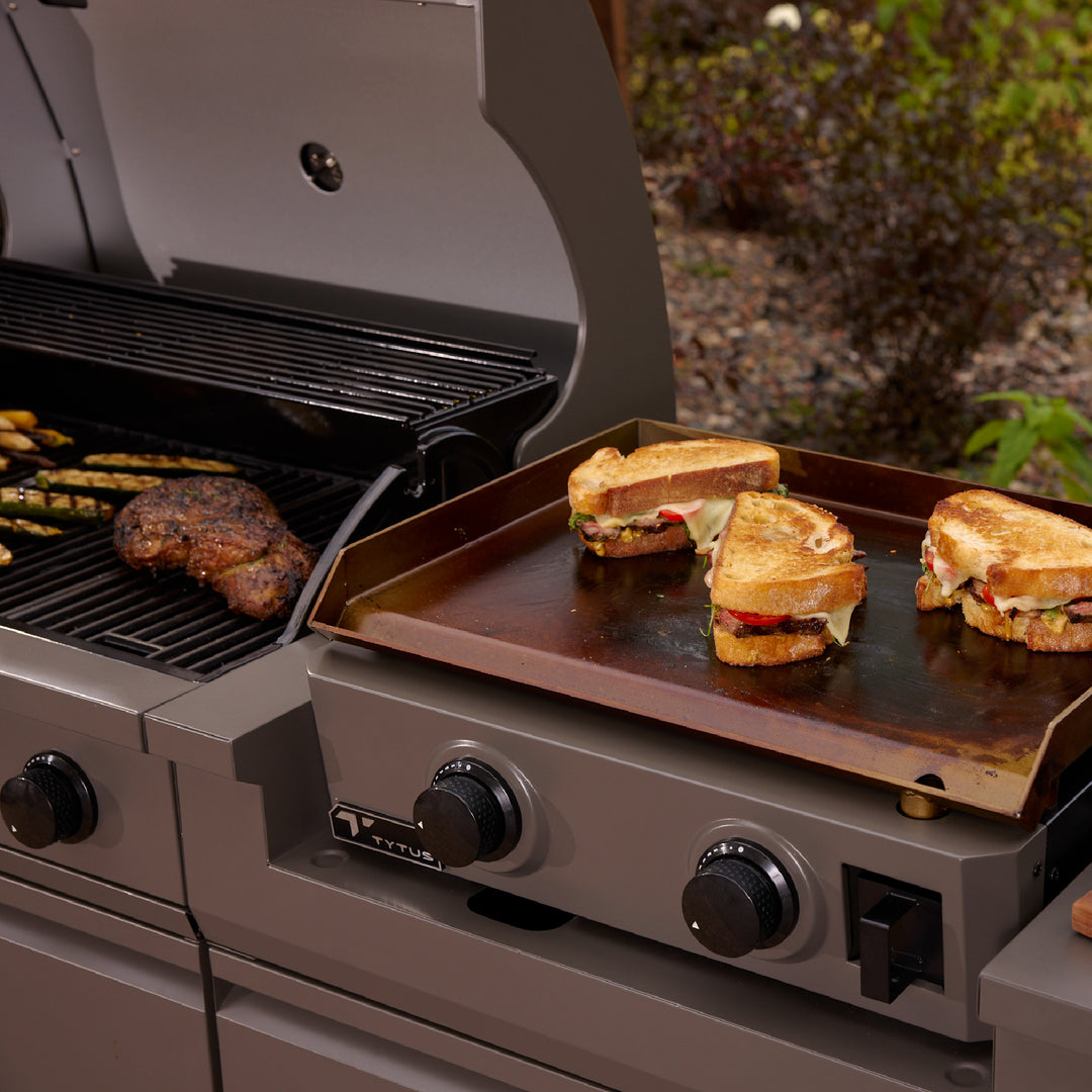 TYTUS Modular Duo with 4-Burner Gas Grill and 2-Burner Gas Griddle